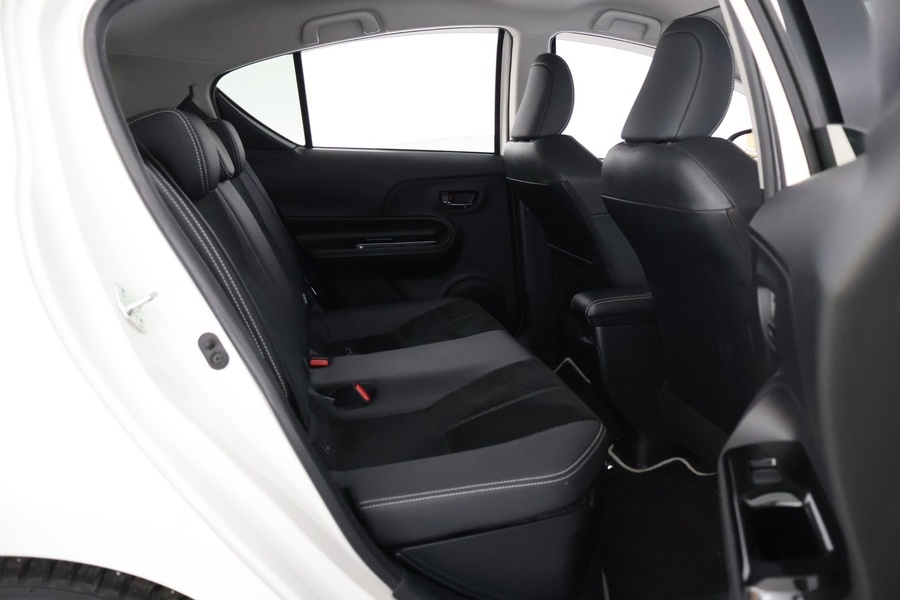 Toyota Aqua vaihtoauto