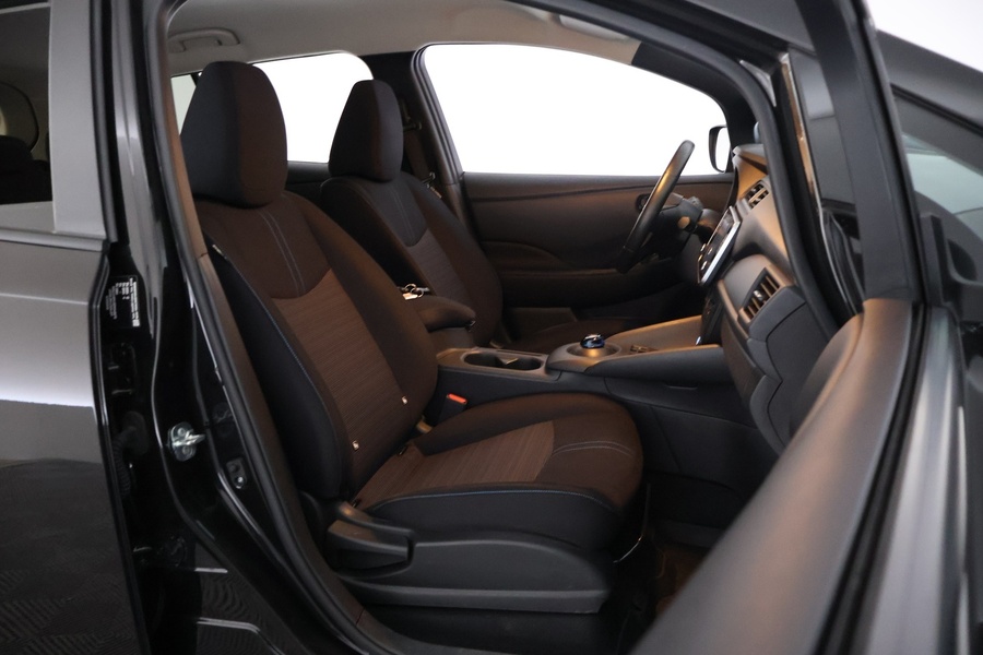 Nissan Leaf vaihtoauto