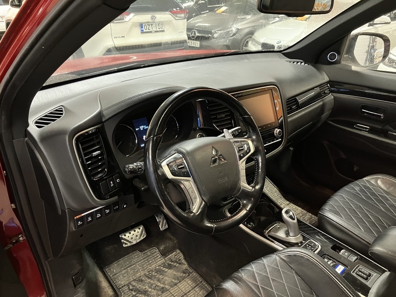 Mitsubishi Outlander vaihtoauto