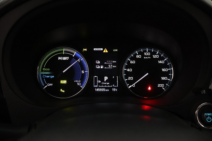 Mitsubishi Outlander vaihtoauto