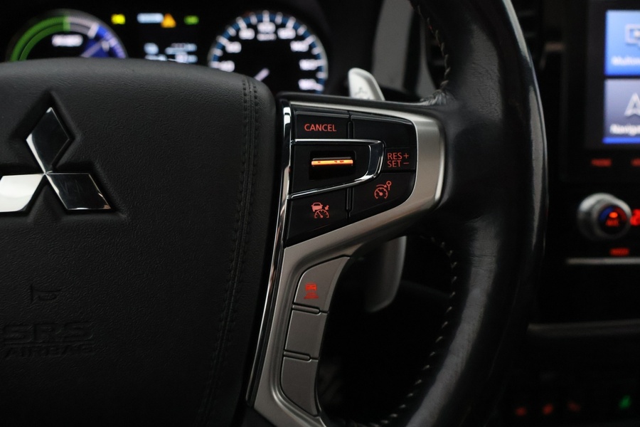 Mitsubishi Outlander PHEV vaihtoauto