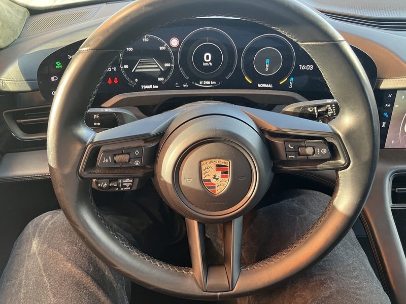 Porsche Taycan vaihtoauto