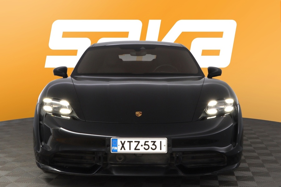 Porsche Taycan vaihtoauto