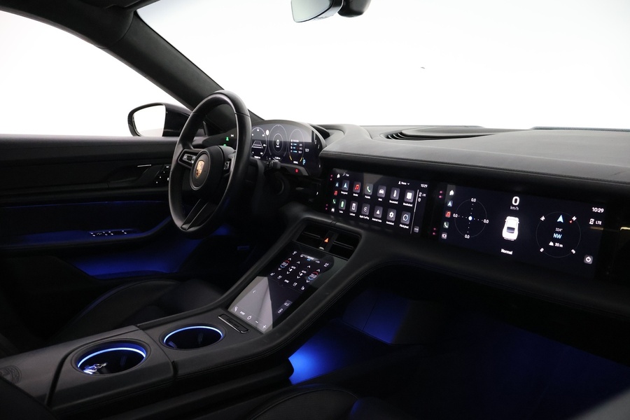 Porsche Taycan vaihtoauto