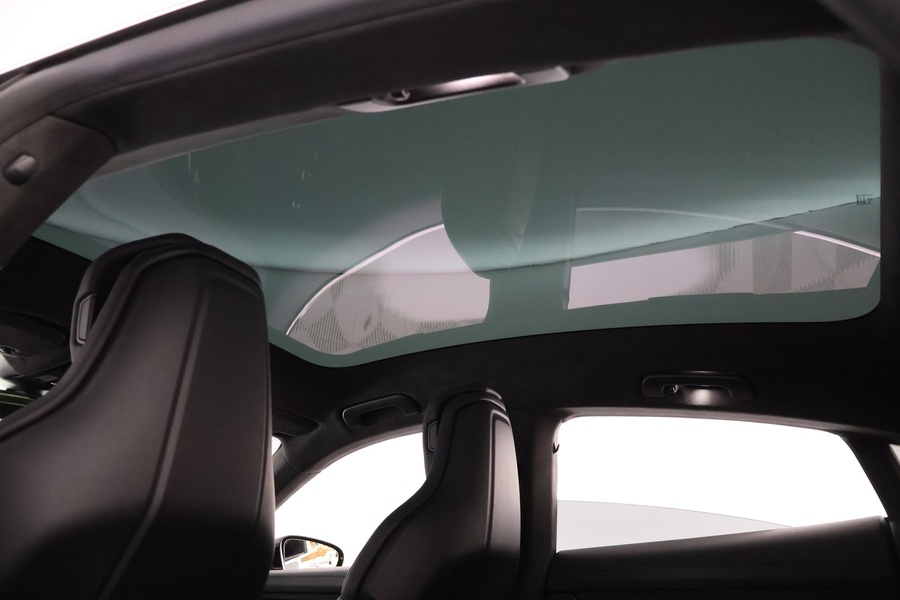 Porsche Taycan vaihtoauto