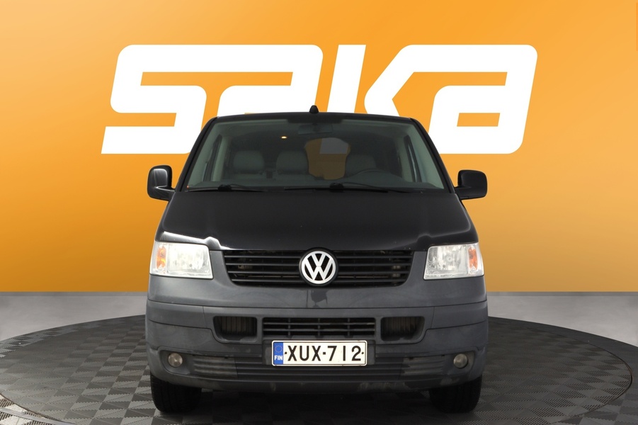 Volkswagen Caravelle vaihtoauto