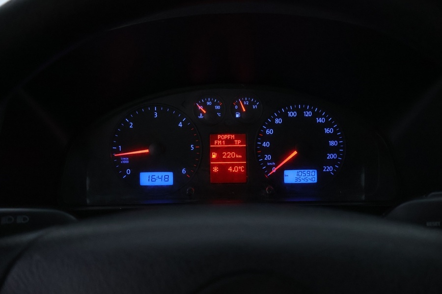 Volkswagen Caravelle vaihtoauto