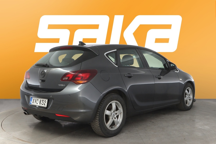 Opel Astra vaihtoauto