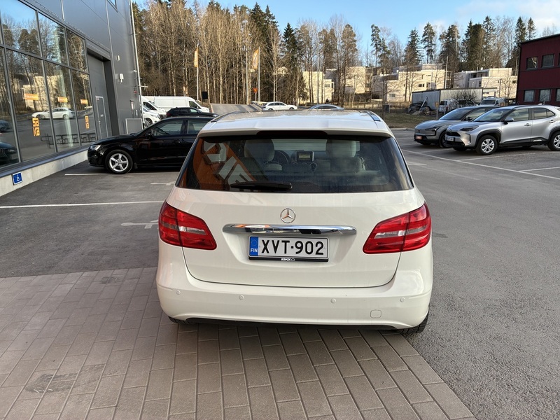 Mercedes-Benz B vaihtoauto