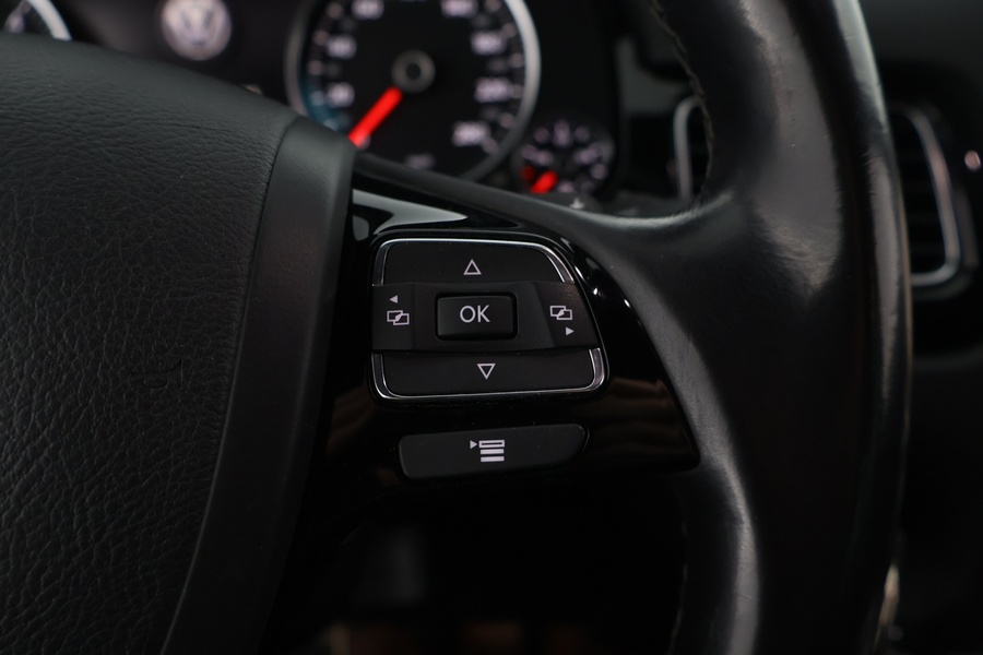 Volkswagen Touareg vaihtoauto