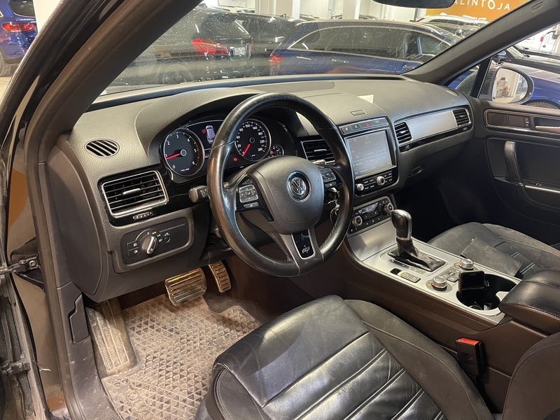 Volkswagen Touareg vaihtoauto