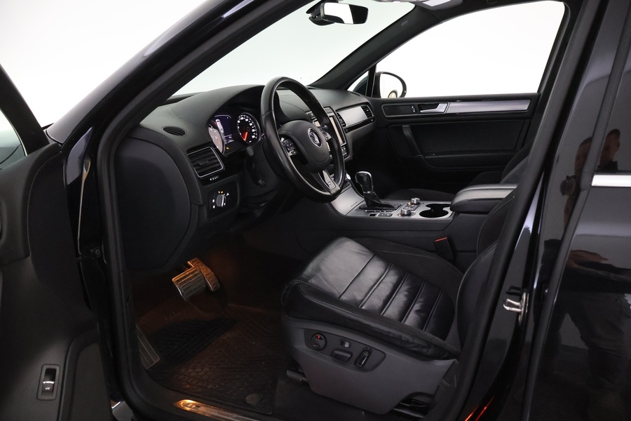 Volkswagen Touareg vaihtoauto