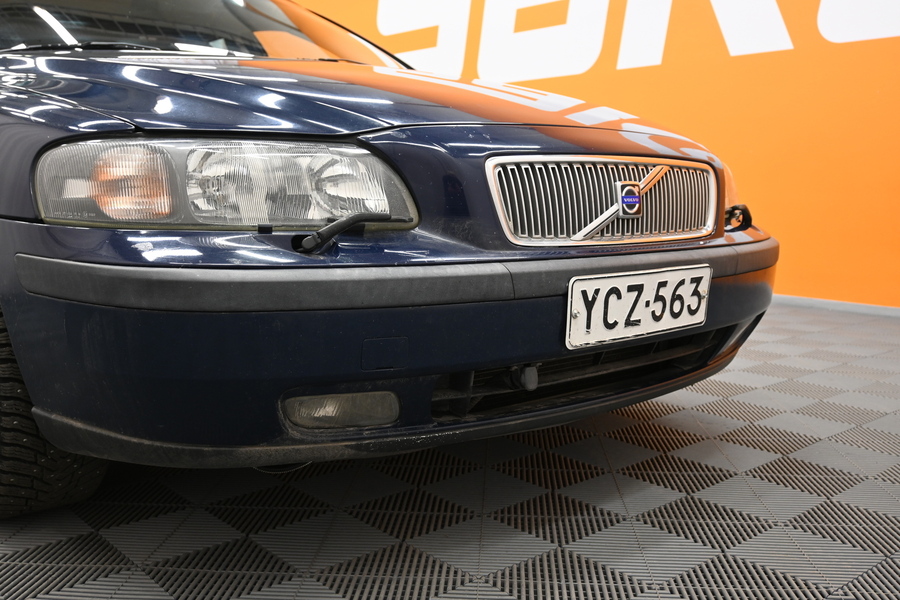 Volvo V70 vaihtoauto