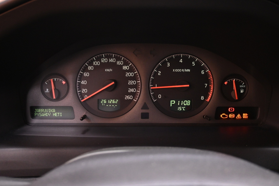 Volvo V70 vaihtoauto