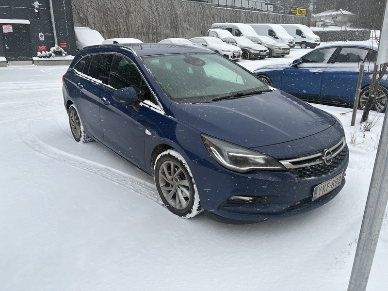 Opel Astra vaihtoauto