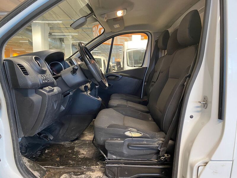 Renault Trafic vaihtoauto