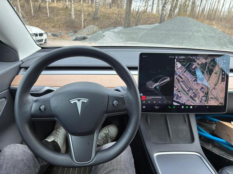Tesla Model 3 vaihtoauto
