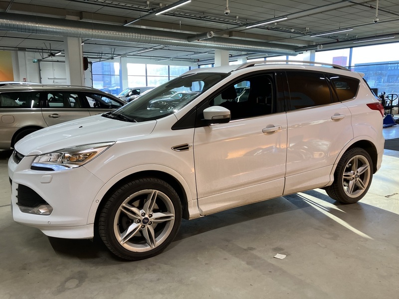 Ford Kuga vaihtoauto