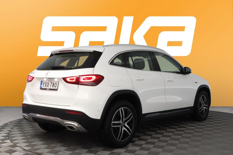 Mercedes-Benz GLA vaihtoauto