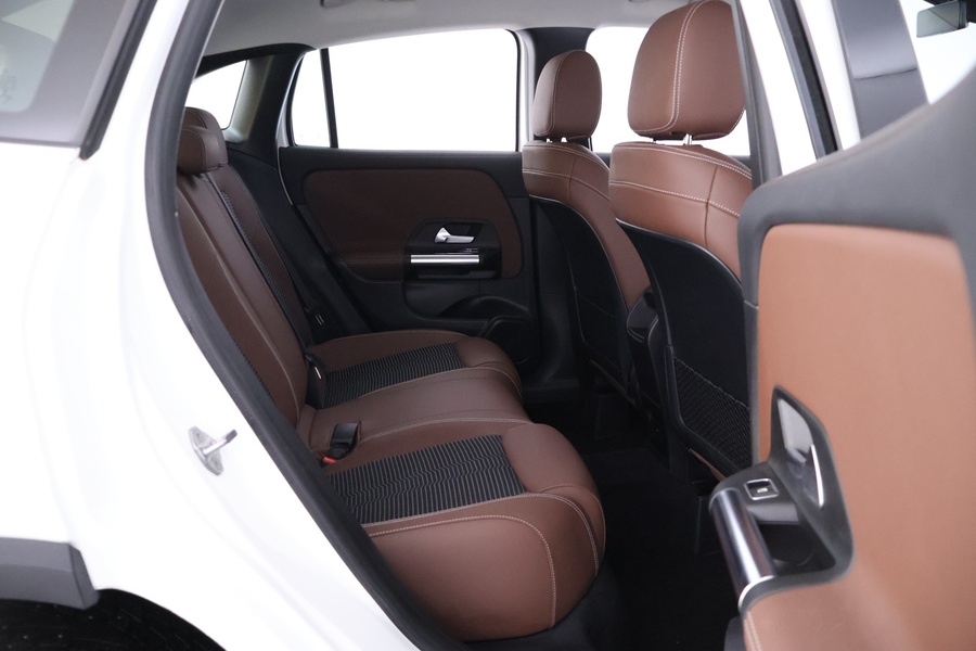 Mercedes-Benz GLA vaihtoauto