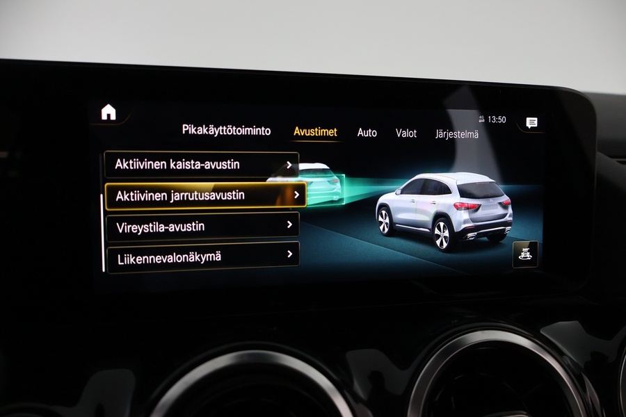 Mercedes-Benz GLA vaihtoauto