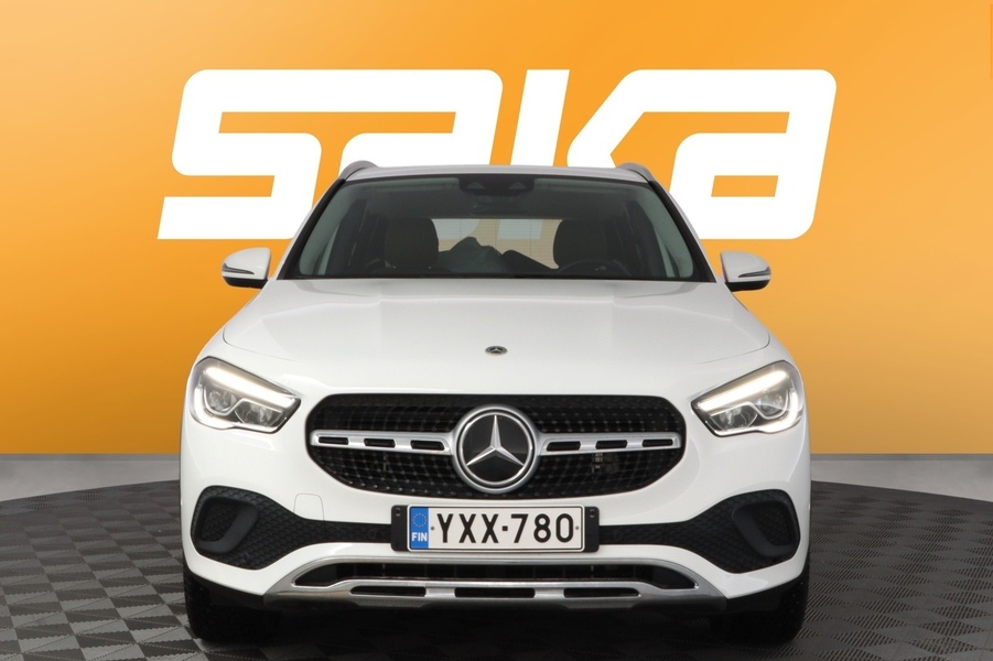 Mercedes-Benz GLA vaihtoauto