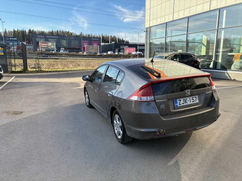 Honda Insight vaihtoauto