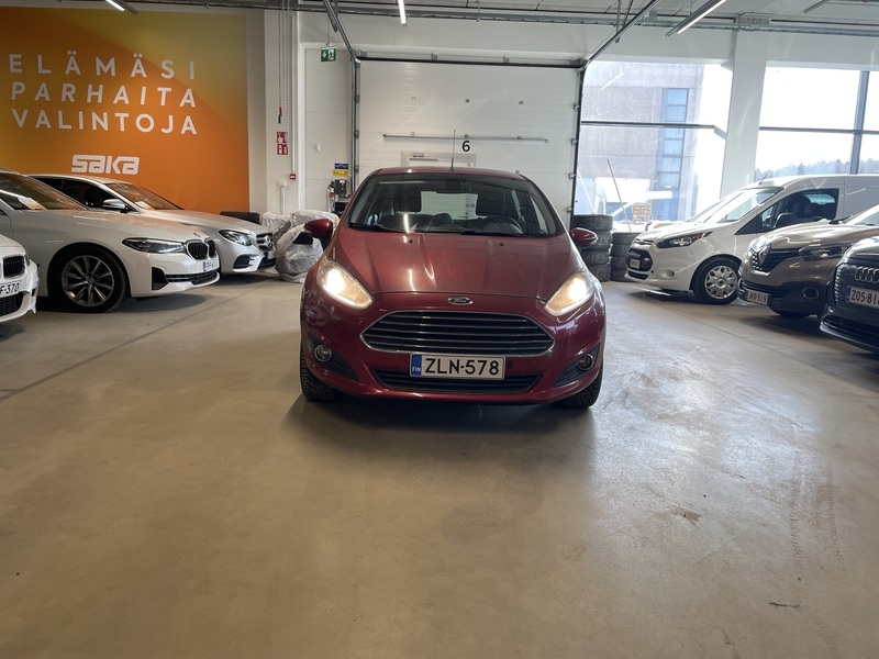 Ford Fiesta vaihtoauto