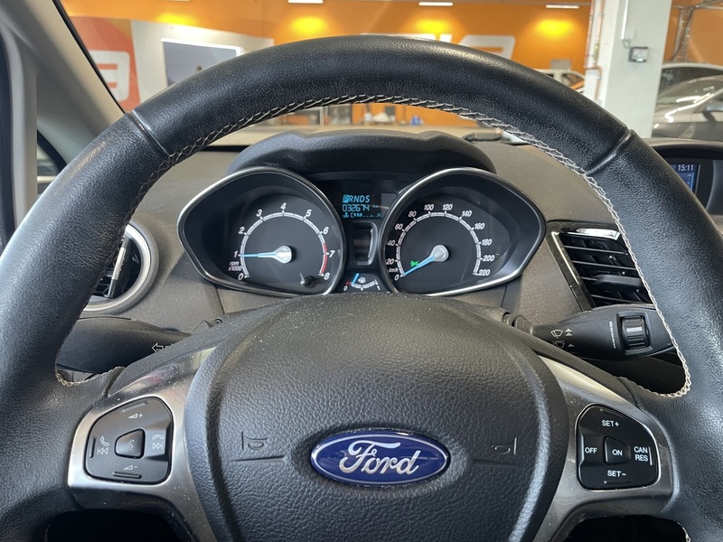 Ford Fiesta vaihtoauto