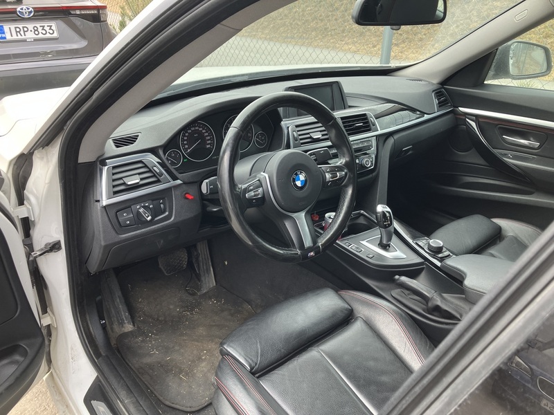 BMW 320 vaihtoauto