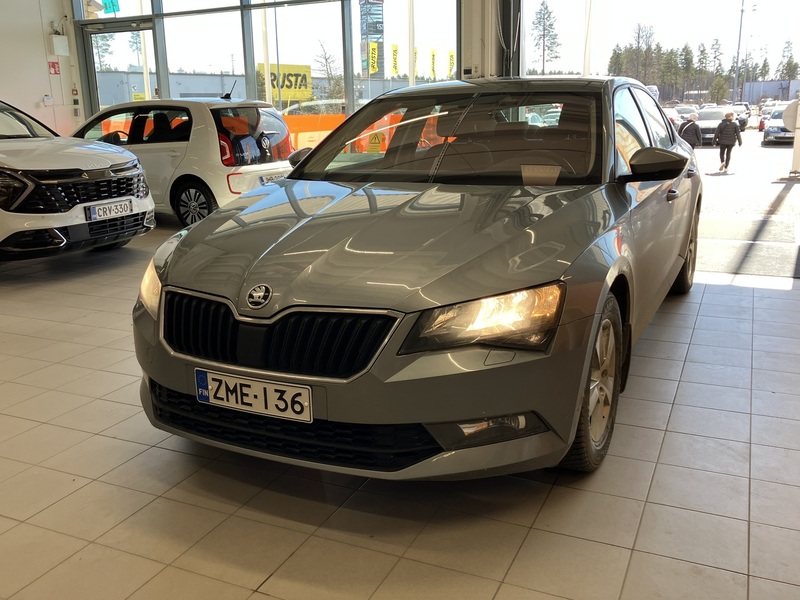 Skoda Superb vaihtoauto
