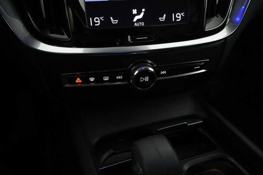 Volvo V60 Cross Country vaihtoauto