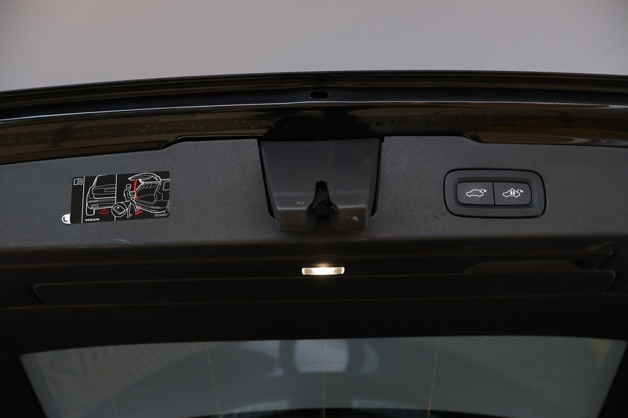 Volvo V60 Cross Country vaihtoauto