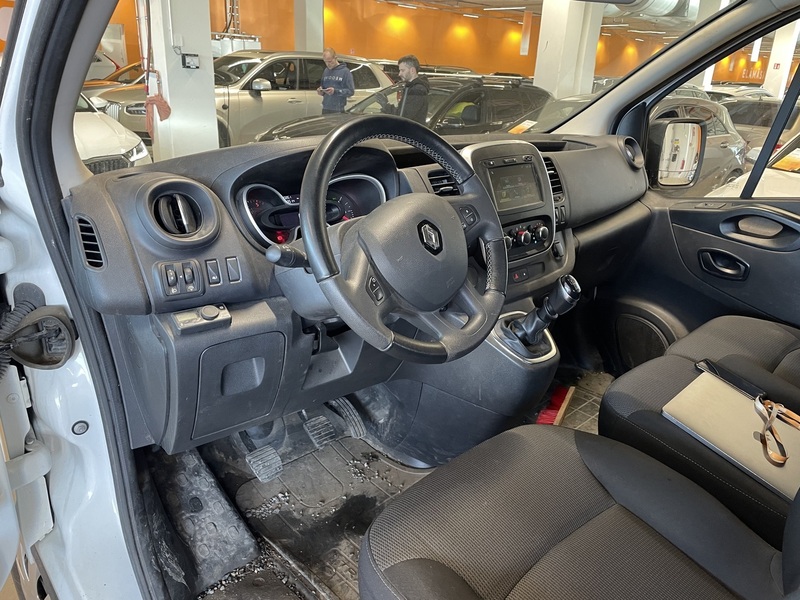 Renault Trafic vaihtoauto