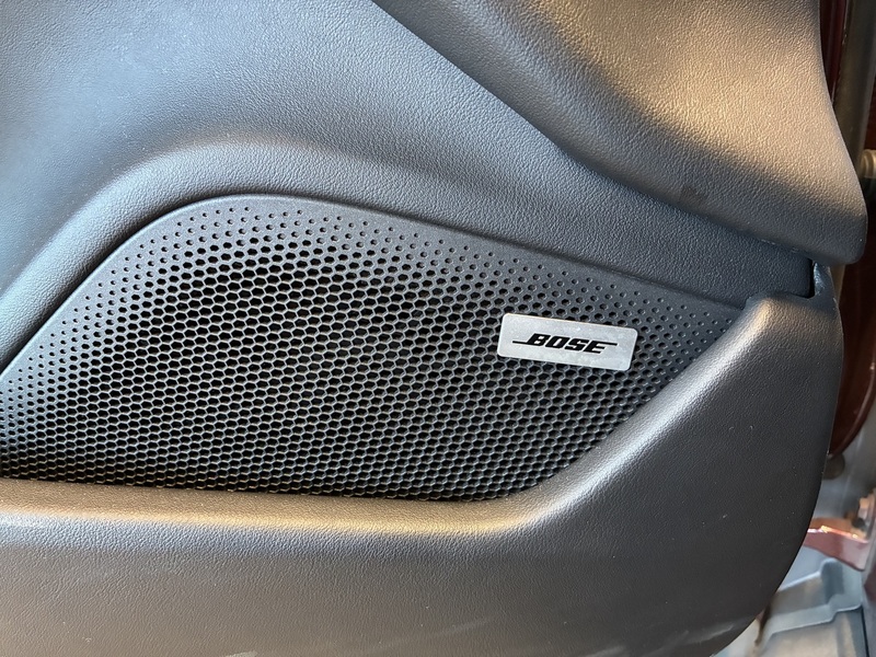 Porsche Taycan vaihtoauto