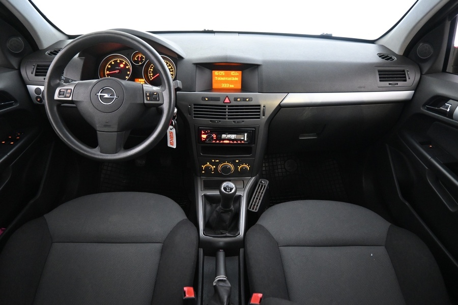 Opel Astra vaihtoauto