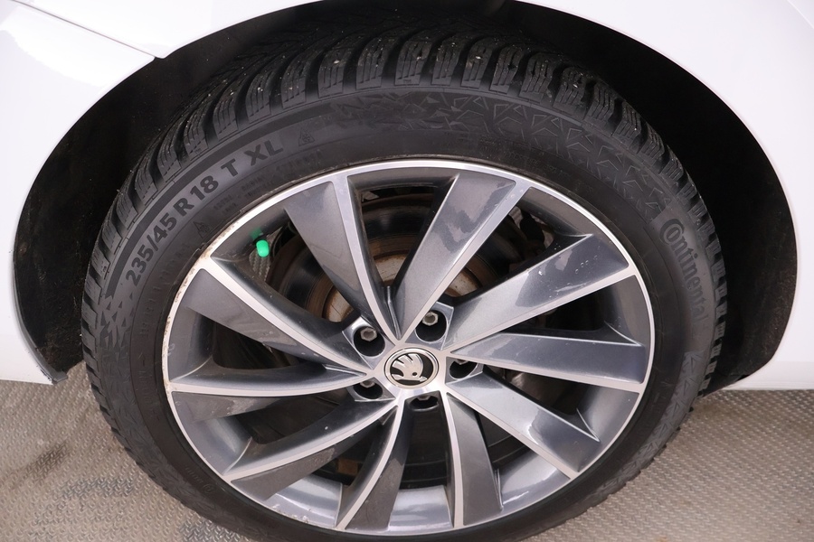 Skoda Superb vaihtoauto