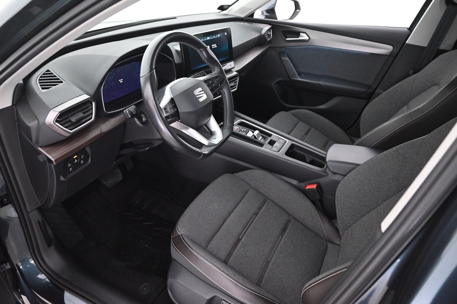 SEAT Leon Sportstourer vaihtoauto