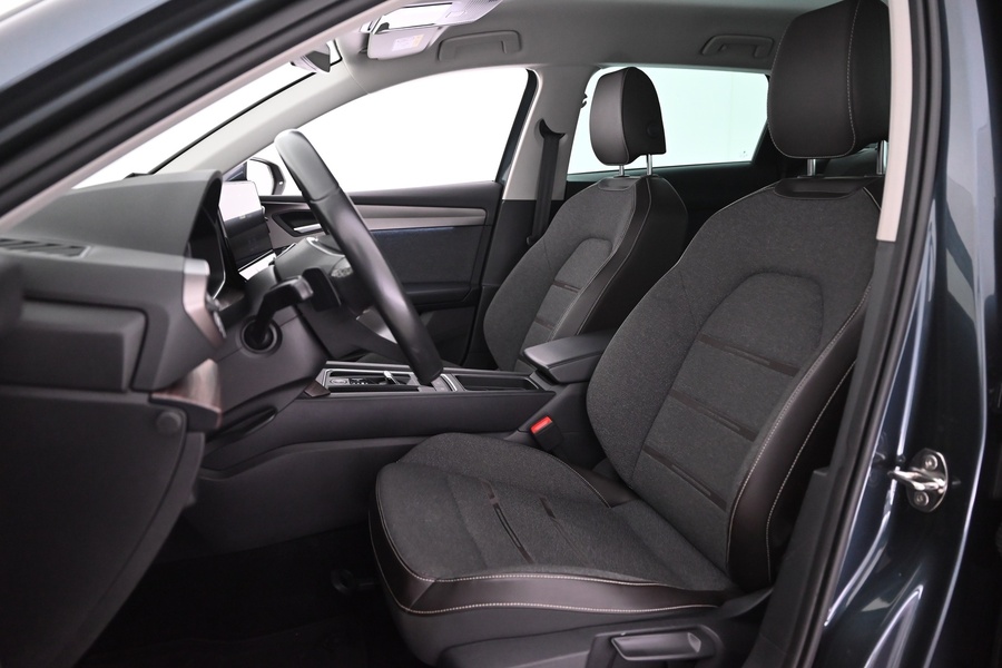 SEAT Leon Sportstourer vaihtoauto