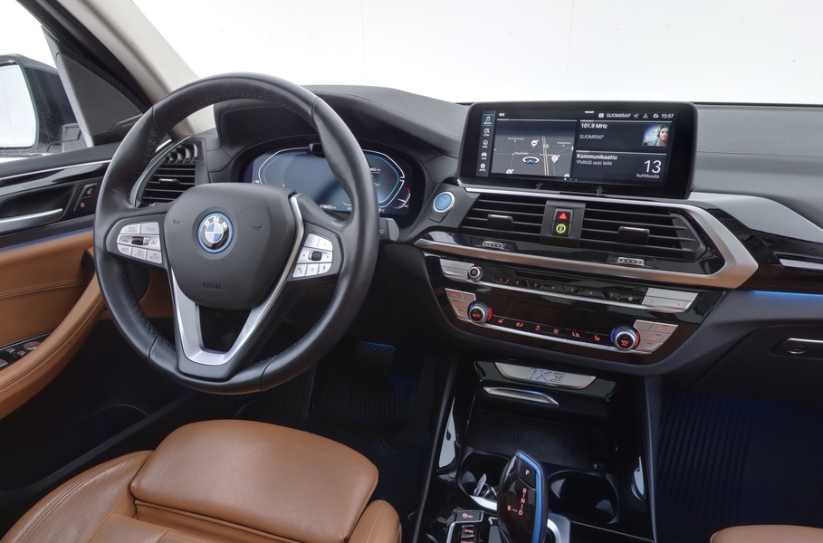 BMW iX3 vaihtoauto