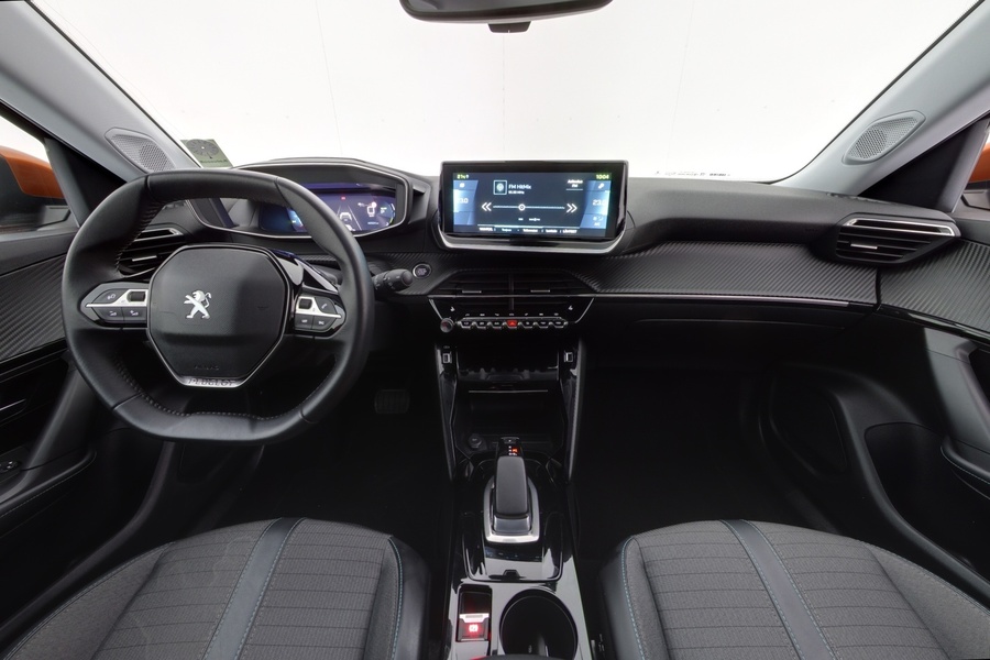 Peugeot e-2008 vaihtoauto