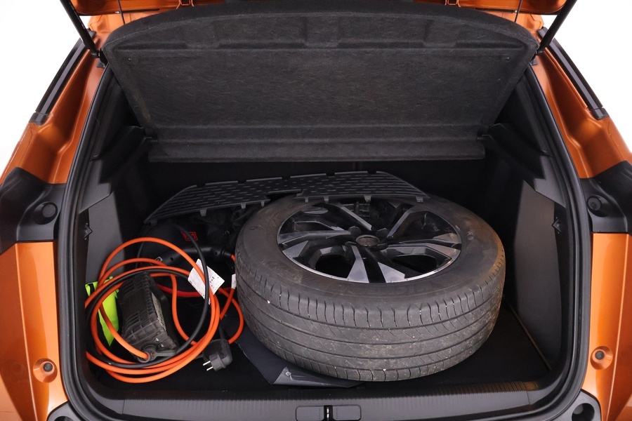 Peugeot e-2008 vaihtoauto