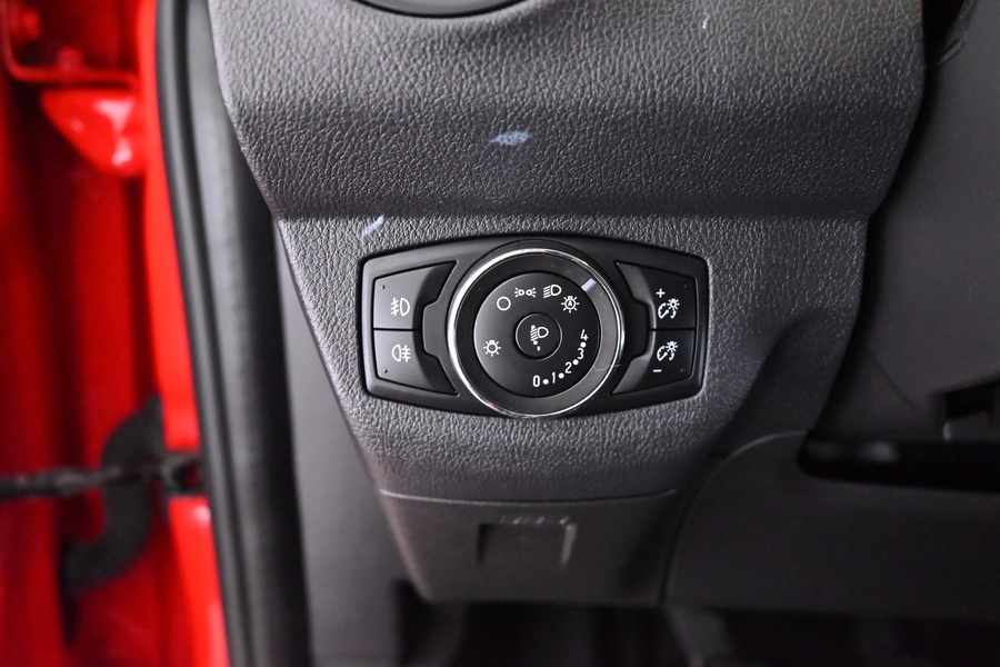 Ford Transit Courier vaihtoauto
