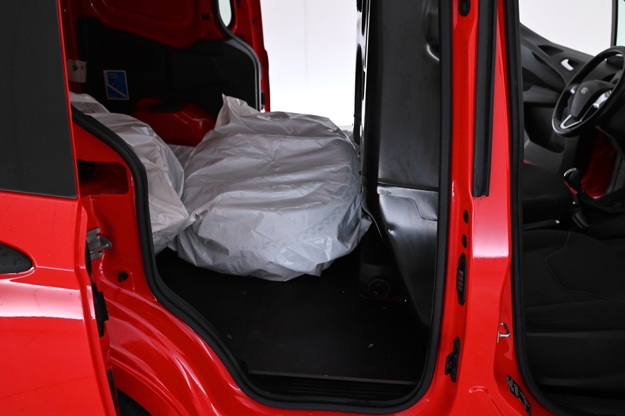 Ford Transit Courier vaihtoauto