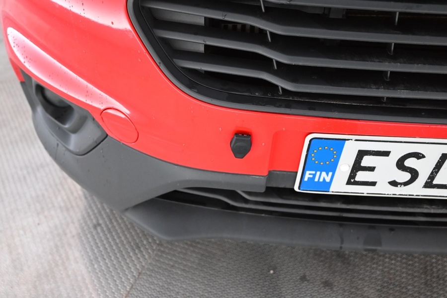 Ford Transit Courier vaihtoauto