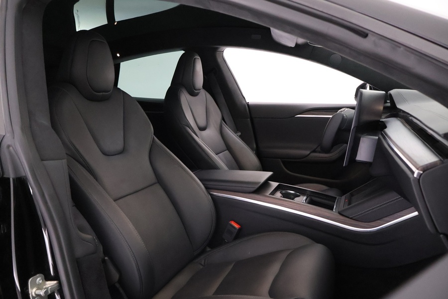 Tesla Model S vaihtoauto