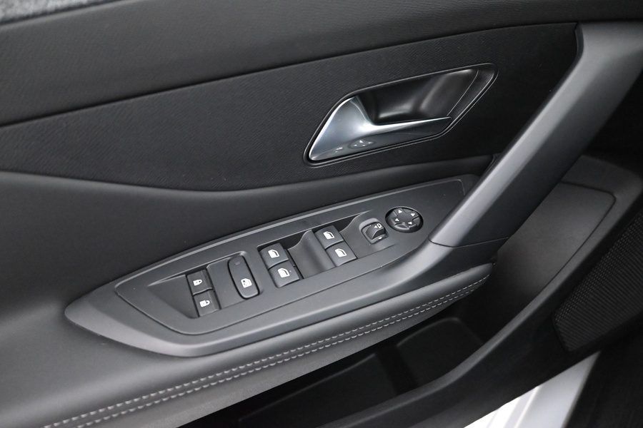 Peugeot E-308 vaihtoauto