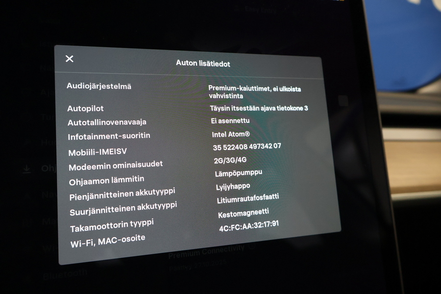 Tesla Model 3 vaihtoauto