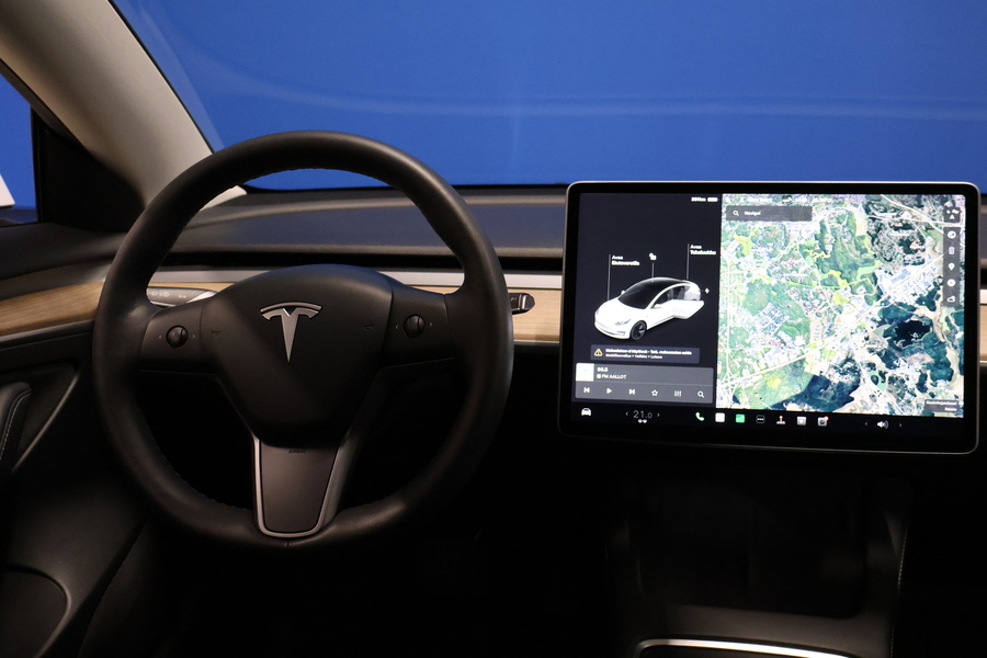 Tesla Model 3 vaihtoauto