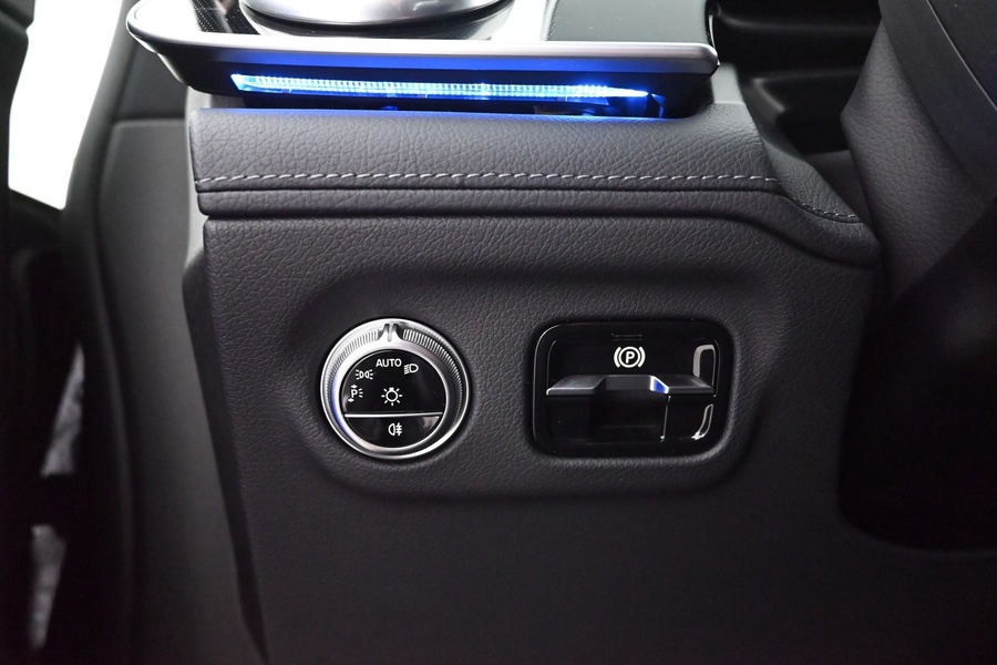 Mercedes-Benz EQS vaihtoauto